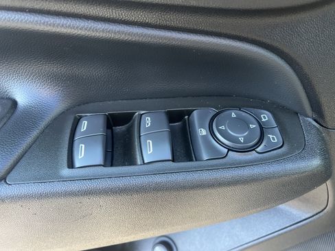 Certified 2024 Chevrolet Equinox LT image 3