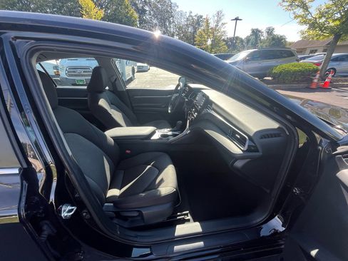 Used 2024 Toyota Camry LE image 34