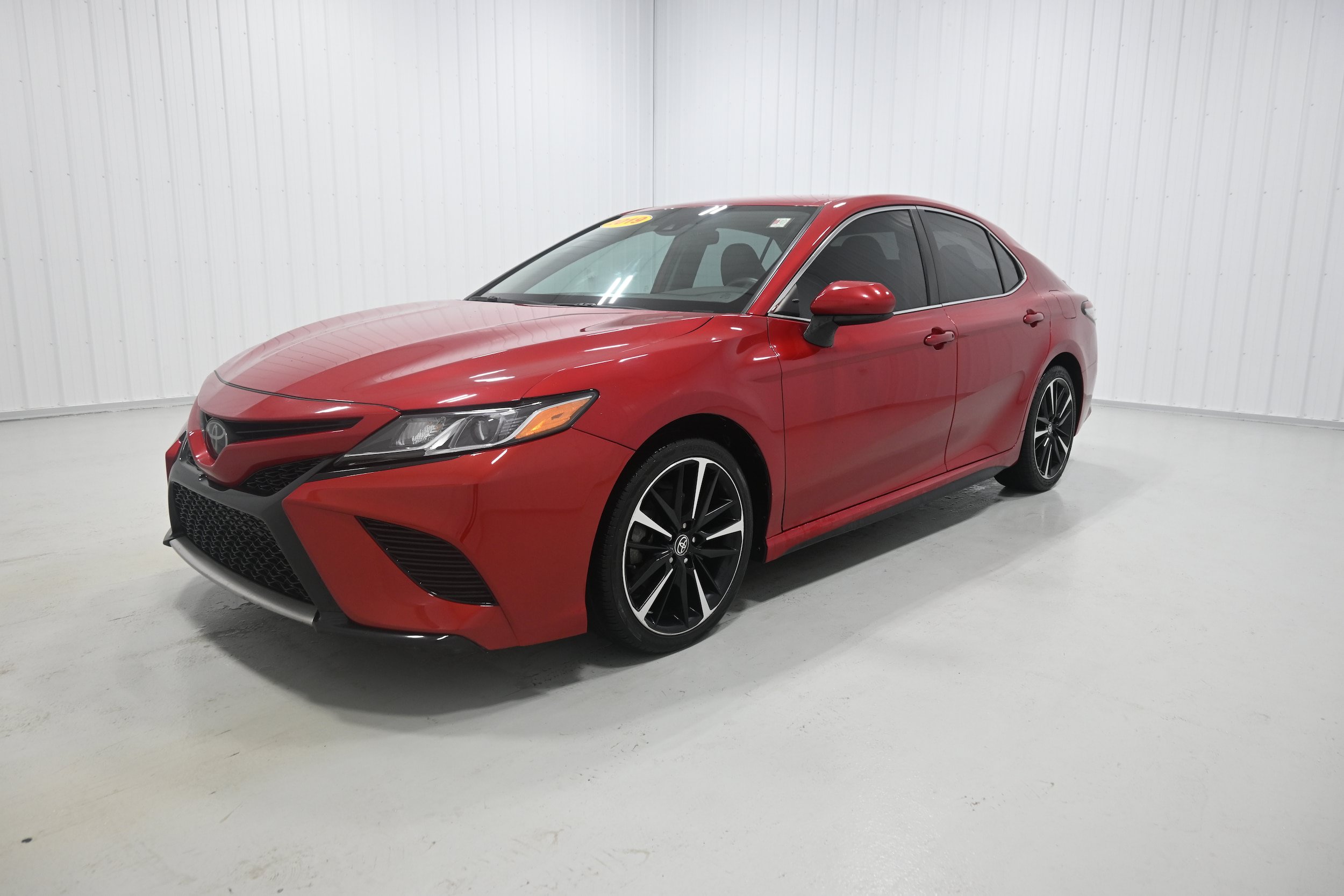 Used 2019 Toyota Camry SE FWD image 21