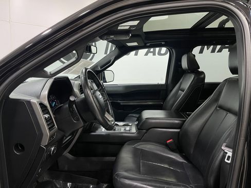 Used 2021 Ford Expedition XLT image 13