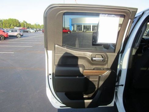 Used 2022 Chevrolet Silverado 1500 LT Trail Boss w/ Bed Protection Package image 19