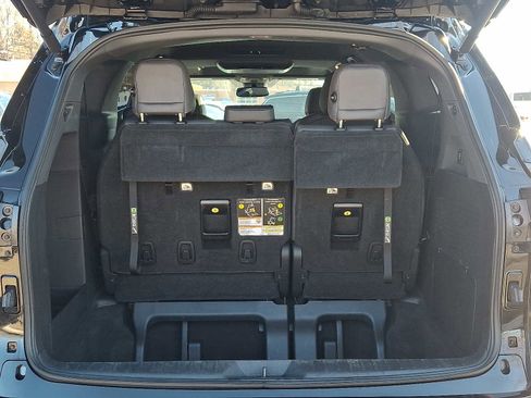 Used 2022 Toyota Sienna XSE w/ XSE Plus Package image 29