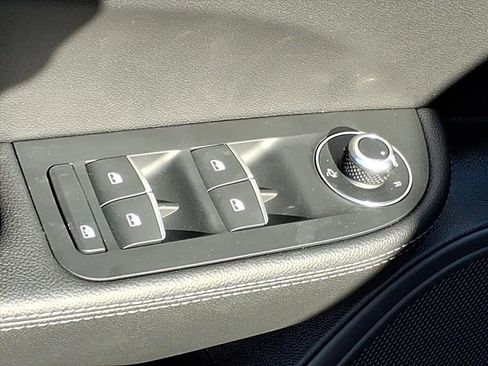 New 2025 Alfa Romeo Giulia w/ Veloce Package Rwd image 16