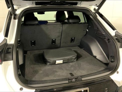 Used 2025 Chevrolet Equinox EV LT image 4