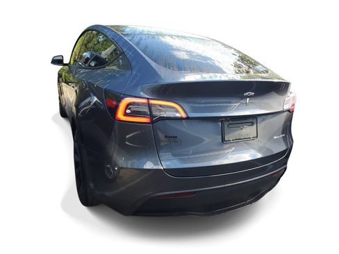 Used 2021 Tesla Model Y Long Range AWD/4WD image 3
