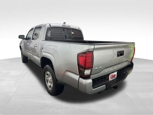 Used 2023 Toyota Tacoma SR AWD/4WD image 7