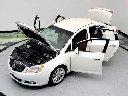 Used 2012 Buick Verano Leather image 32