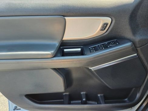 Used 2025 Ford Expedition Max Active AWD/4WD image 35