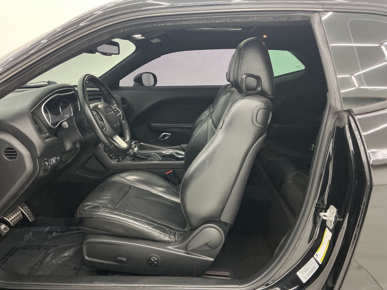 Used 2016 Dodge Challenger SXT Plus RWD image 14