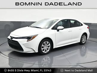 Used 2025 Toyota Corolla LE video 1