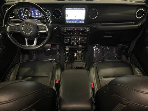 Used 2022 Jeep Wrangler Unlimited Sahara w/ Cold Weather Group image 16