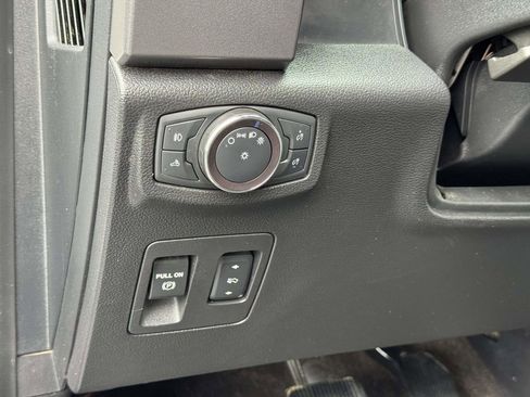 Used 2019 Ford F150 XLT w/ Equipment Group 302A Luxury AWD/4WD image 9