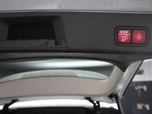 Used 2018 Mercedes-Benz GLE 350 image 24