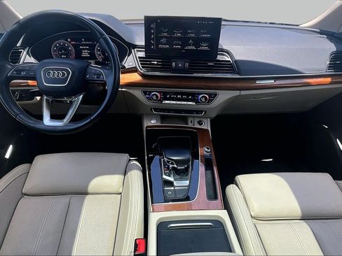Used 2021 Audi Q5 2.0T Premium Plus w/ Premium Plus Package AWD/4WD image 15