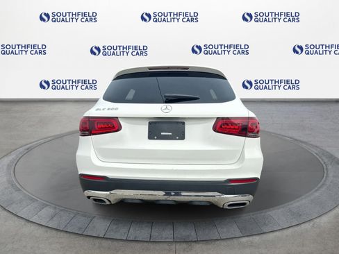Used 2020 Mercedes-Benz GLC 300 image 5
