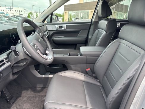 New 2025 Hyundai Santa Fe Limited image 11