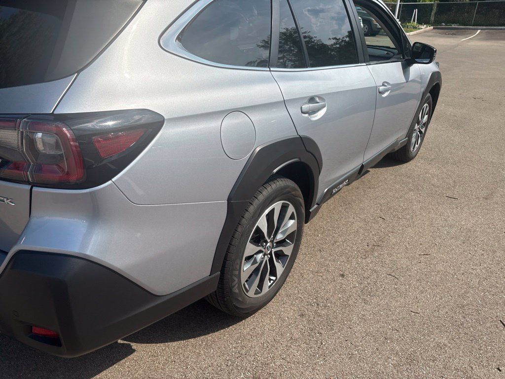 Used 2024 Subaru Outback Limited AWD/4WD image 8