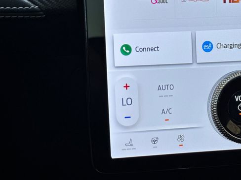 Used 2024 Ford Mustang Mach-E Premium image 29