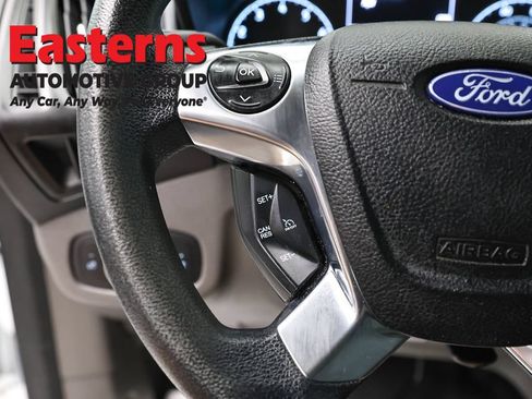 Used 2022 Ford Transit Connect XL FWD image 15
