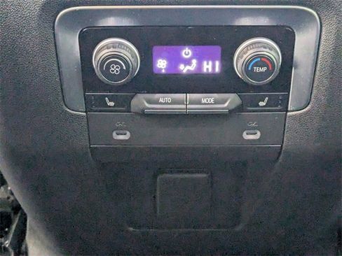 Used 2021 Chevrolet Tahoe High Country w/ Premium Package image 28