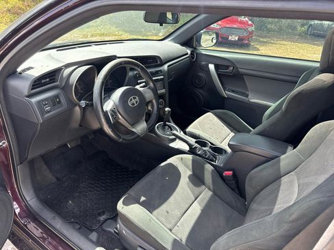 Used 2011 Scion tC FWD image 9