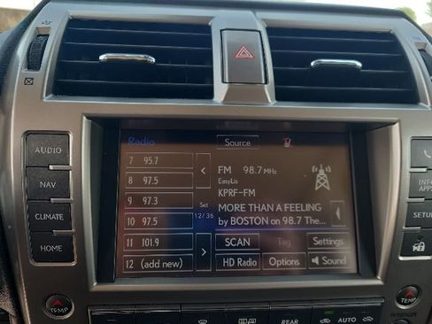 Used 2021 Lexus GX 460 Premium w/ Premium Package AWD/4WD image 17