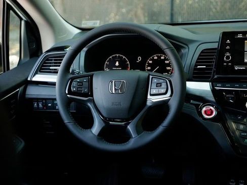 New 2026 Honda Odyssey Touring image 21