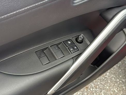 Certified 2024 Toyota Corolla Cross LE image 18