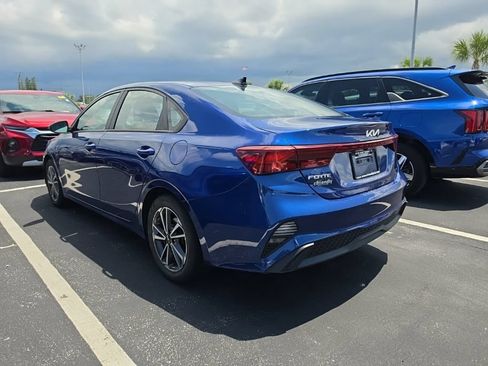Certified 2023 Kia Forte LXS w/ LXS Technology Package FWD image 12