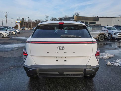Used 2024 Hyundai Kona SEL w/ Convenience Package image 11
