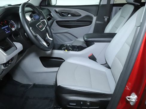 Used 2023 GMC Terrain SLT image 18
