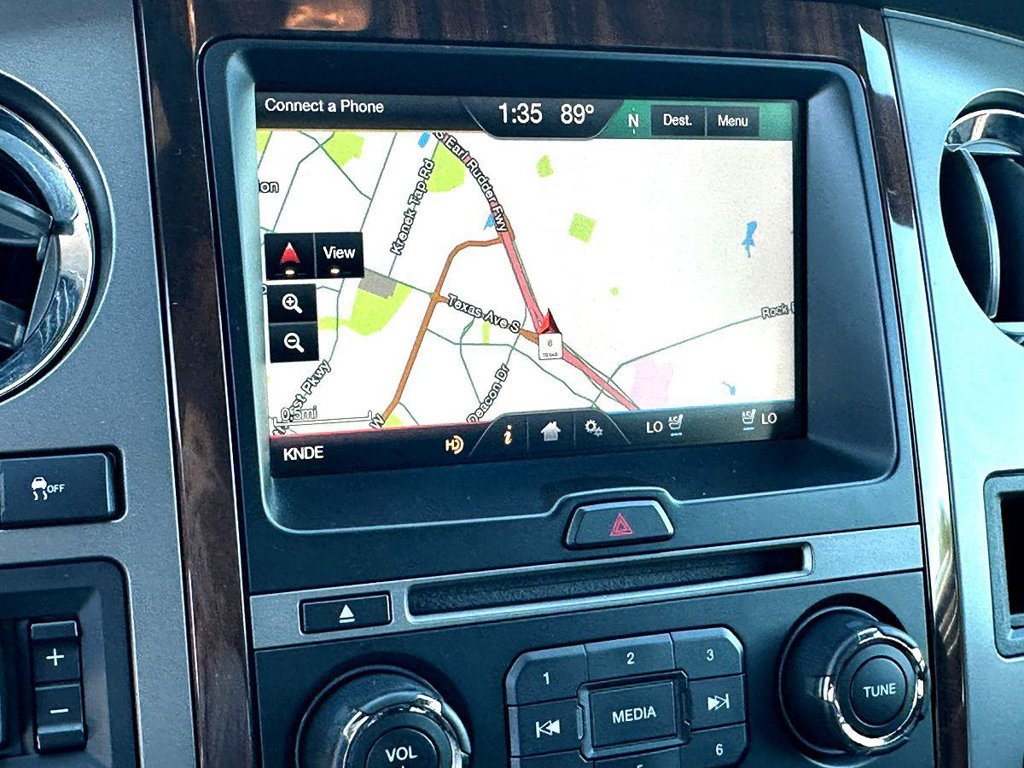 Used 2015 Ford Expedition Platinum RWD image 17