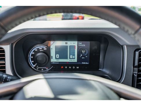 Used 2024 Ford Bronco Everglades image 13