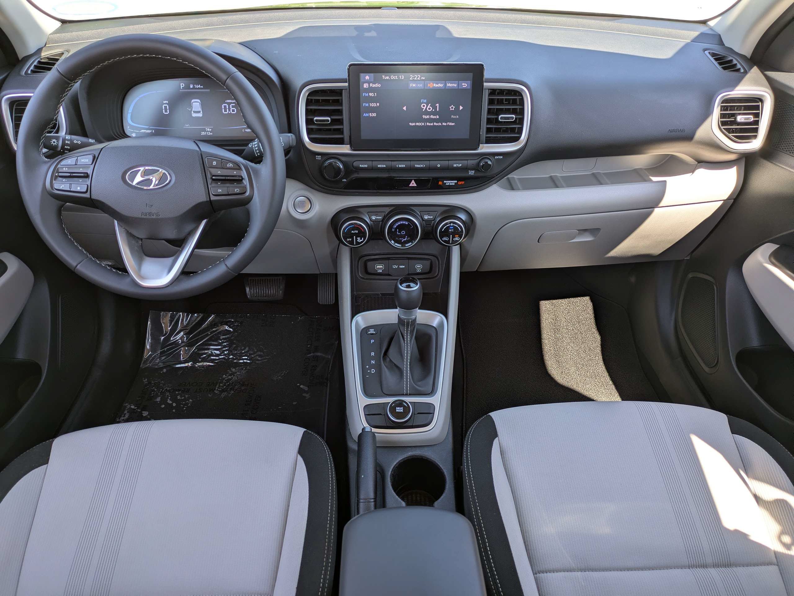 Certified 2024 Hyundai Venue SEL FWD image 13