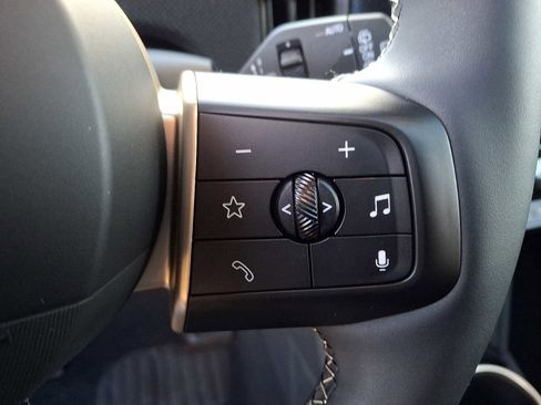 Used 2025 MINI Cooper 2-Door Hardtop image 23