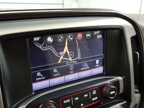 Used 2017 GMC Sierra 1500 SLT w/ SLT Premium Package image 4