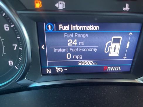 Used 2023 Chevrolet Equinox LT FWD image 19