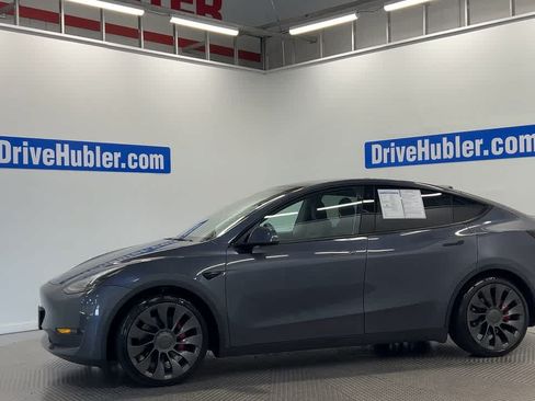 Used 2022 Tesla Model Y Performance AWD/4WD image 7