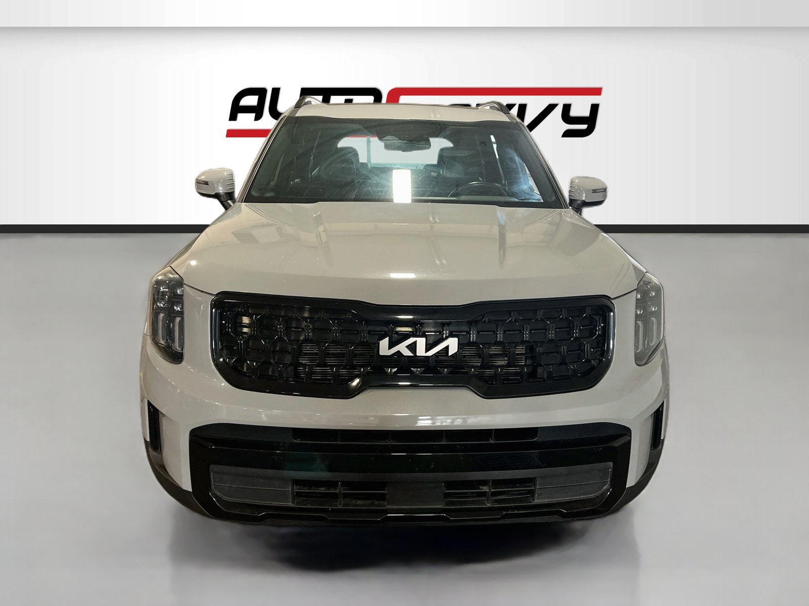 Used 2024 Kia Telluride EX X-Line AWD/4WD image 2