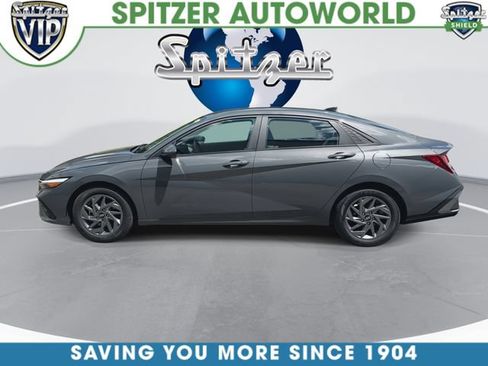 Used 2024 Hyundai Elantra SEL FWD image 6
