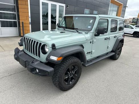 Used 2023 Jeep Wrangler Unlimited Sport AWD/4WD image 2