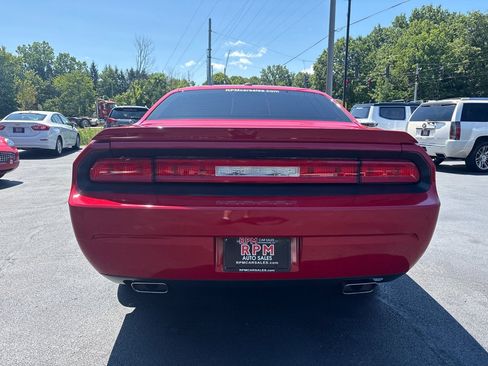 Used 2012 Dodge Challenger R/T RWD image 5