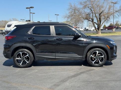 Used 2021 Chevrolet TrailBlazer RS w/ Technology Package FWD image 8