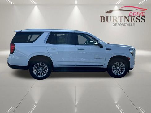 Certified 2023 GMC Yukon SLT w/ SLT Premium Package AWD/4WD image 9