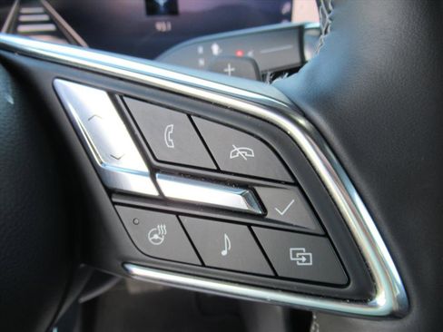 Used 2025 Buick Enclave Sport Touring image 25