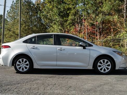 Used 2024 Toyota Corolla LE image 10