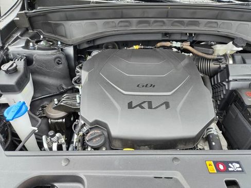 Used 2025 Kia Telluride S AWD/4WD image 19