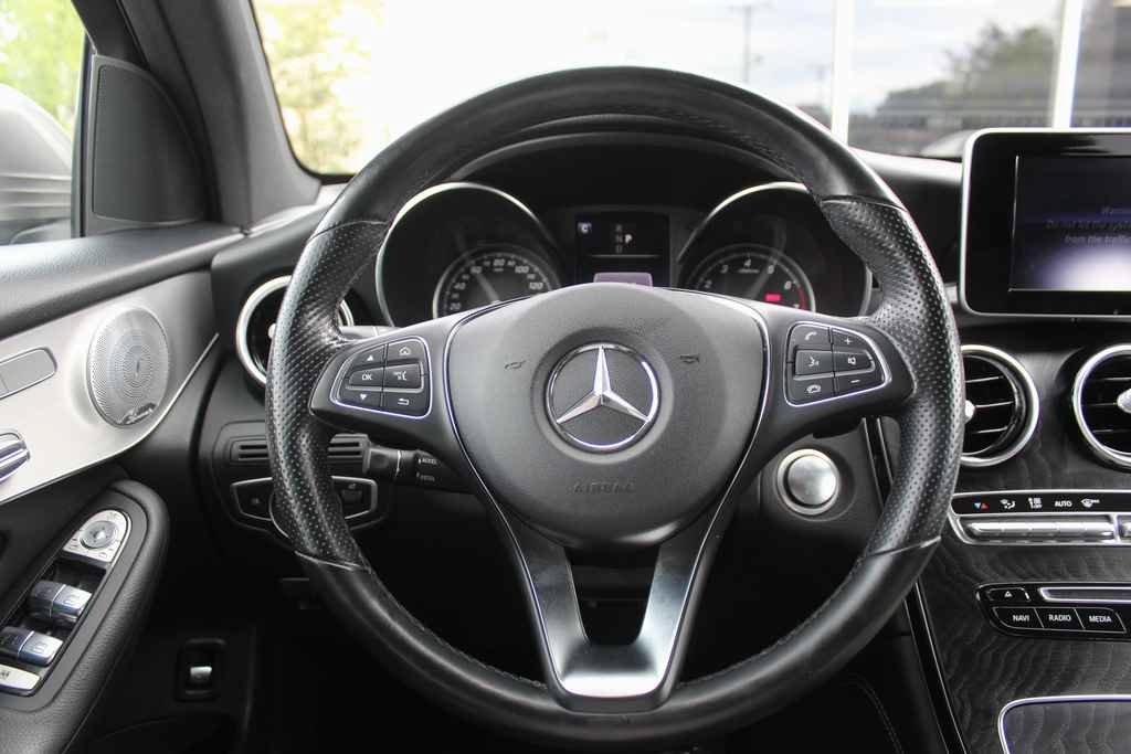 Used 2019 Mercedes-Benz GLC 300 4MATIC image 16
