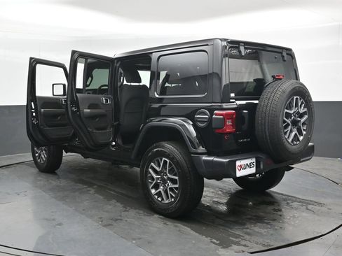Used 2025 Jeep Wrangler Unlimited Sahara AWD/4WD image 49