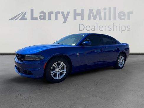 Used 2022 Dodge Charger SXT RWD image 1
